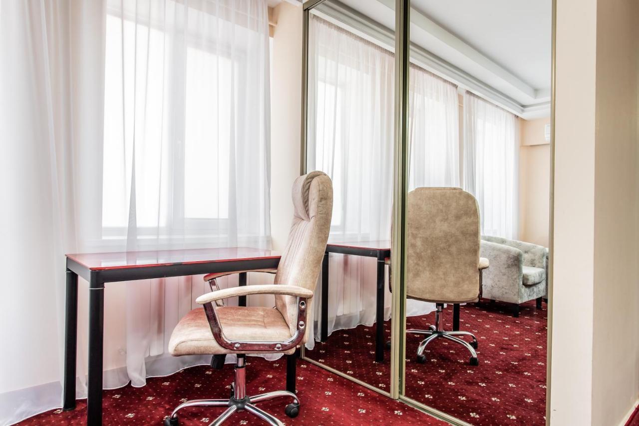 Star Rent Hotel Chisinau Exterior photo
